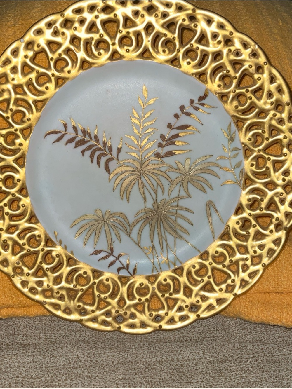 Antique Gold Filigree Decorative Plate with Gold Palm Motif - Picture 3 of 7